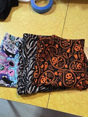 #15 Three Printed Leggings Bundle - Skull Paisley, Zebra & Floral